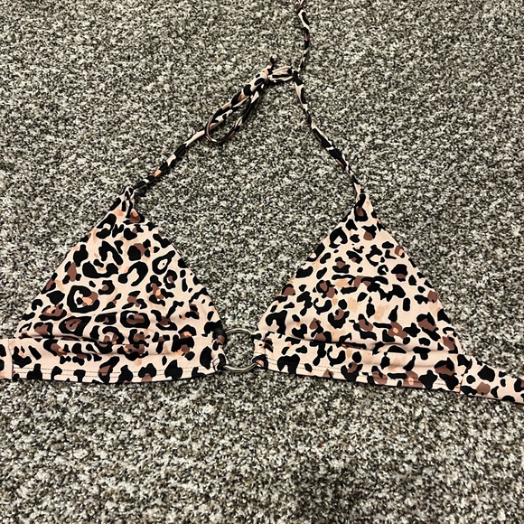 Shein leopard bikini top - Picture 1 of 3